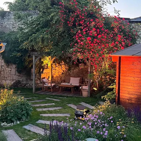 Experience Troglodyte De Charme & D'art De Vivre * Le Puy-Notre-Dame