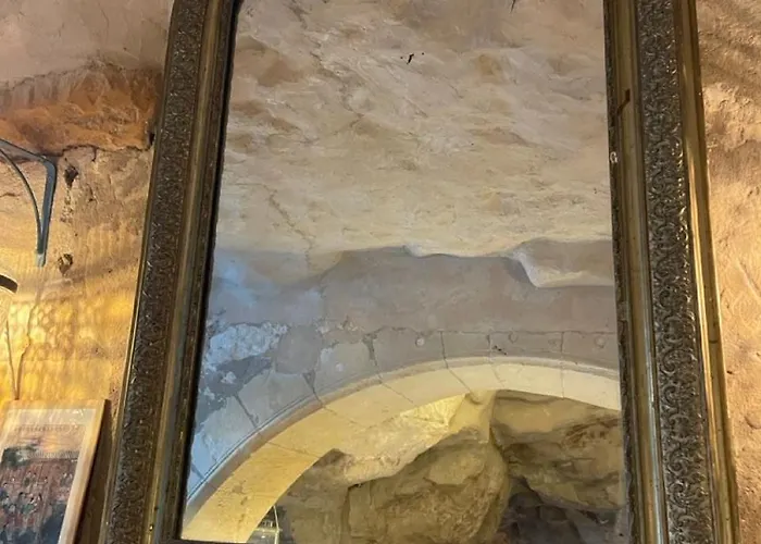 Holiday home Experience Troglodyte De Charme & D'art De Vivre