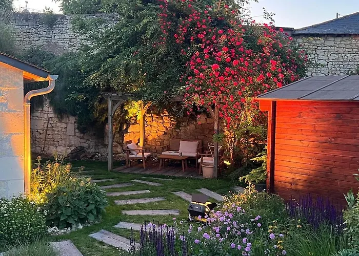 Experience Troglodyte De Charme & D'art De Vivre * Le Puy-Notre-Dame