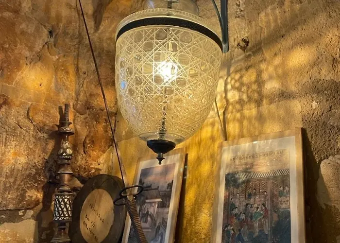 Experience Troglodyte De Charme & D'art De Vivre * Le Puy-Notre-Dame