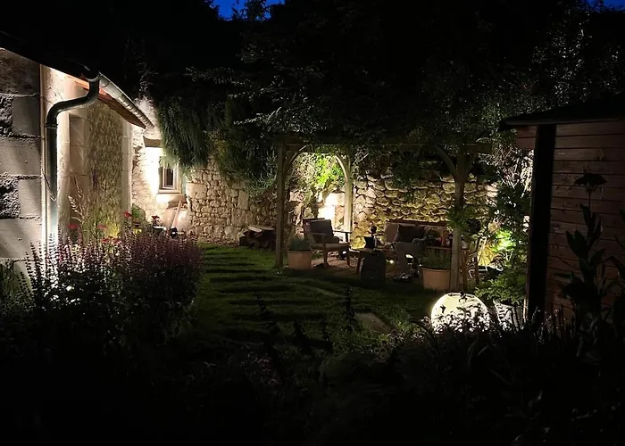 Experience Troglodyte De Charme & D'art De Vivre Le Puy-Notre-Dame